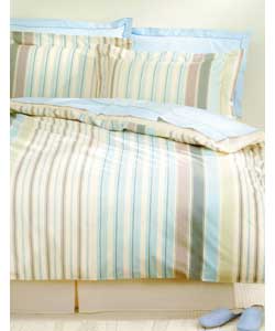 Percale quality. Includes duvet cover and 2 pillow