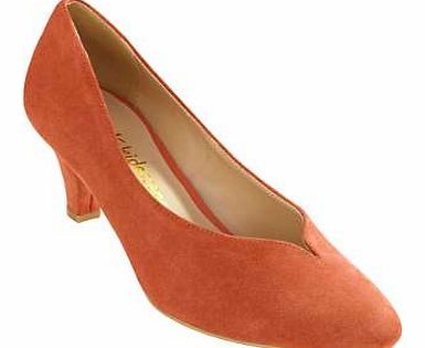 These fabulous suede court shoes showcase the new shaped throat for the Summer season. With a mid heel these courts are fab for any occasion.Shoe Features: Upper: Leather Lining, sock, sole: Other materials Heel height approx. 7 cm (2 ins) This item