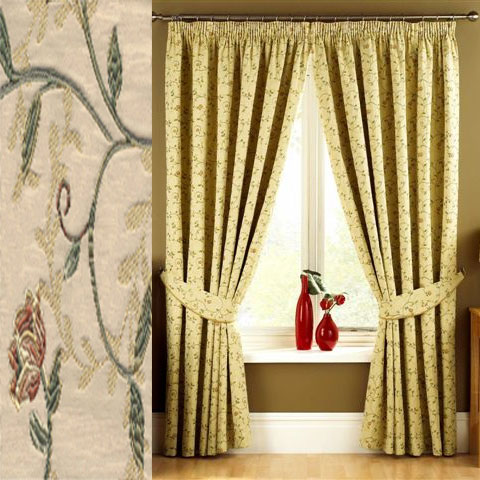 Brighten up any room with this pair of luxury, fully lined Cedar curtains.Colour: Natural66 Polyeste