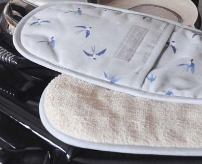 Unbranded Swallows Design Double Oven Gloves 4729CXP