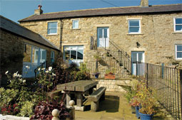 Unbranded Swinholme Cottage