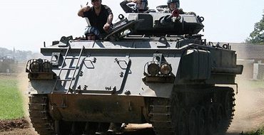 Unbranded Tank Paintball Battles