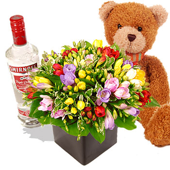 Unbranded Teddy Fresher Gift Set - flowers