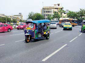 Unbranded Thailand family adventure holiday on the River