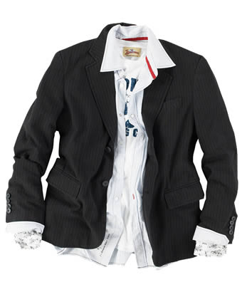 This relaxed Stripe Blazer has a carefree casual appearance that goes so well with many of our shirt