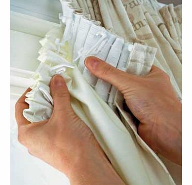 These easy-to-use curtain linings totally block out light and with a thermal coating that provides maximum insulation it ensures rooms remain warm in winter and cool in summer. Made from 50% cotton and 50% polyester. Depth of header tape: 1 inch. Siz