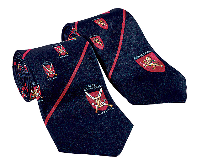 Tie and Cufflinks - Ne Te Confundat