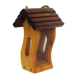 Lure the wild birds into your garden with this distinctive peanut feeder. The feeder includes a drai