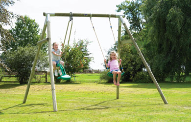 Fun for 1, 2 or even 3 swingers!