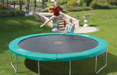 A truly impressive trampoline, ideal for the bigger garden!