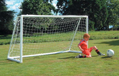 Budding footballers will love shooting and scoring with this professional-style goal. Compact enough