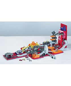 Transforming Firetruck and Free Fire Set