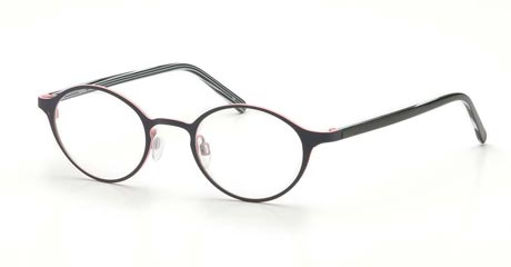 A summery take on oval full-rimmed metal glasses, these have thin plastic arms that have stripe effe