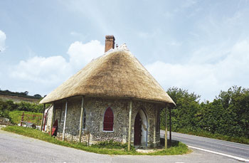 Unbranded Turnpike Cottage