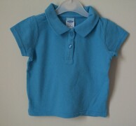 Old Navy turquoise short sleeved polo shirt with collar and buttons to fast