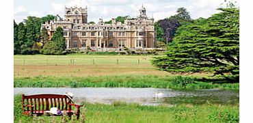 Located in the heart of rural Nottinghamshire, Thoresby Hall is an idyllic setting for this luxury getaway.This Grade-I listed stately home is setamid acres of pristine parkland andperfectly-kept gardens, offering atranquil escape.With state-of-