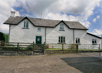 Unbranded Upper Dolau Farmhouse