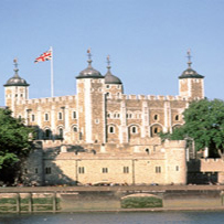 Unbranded Visit to the Tower of London and Cream Tea for