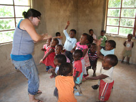Unbranded Volunteer travel with children in Swaziland