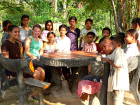 Unbranded Volunteering with kids, Cambodia
