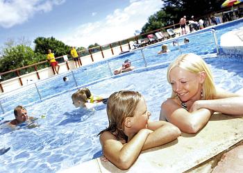 Unbranded Waterside Gold Plus 3 Holiday Park