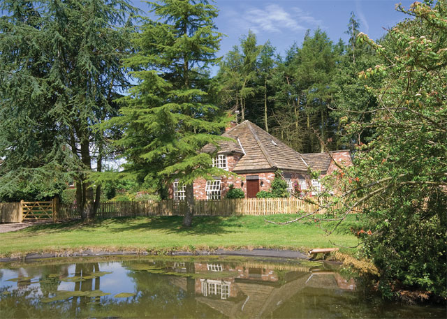 Unbranded Well Tree Cottage