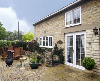 Unbranded Wesley Cottage