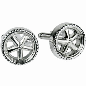 For the speed enthusiast, we present to you this pair of wheel shaped cufflinks. If you like your