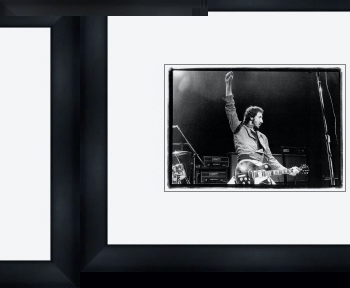 WHO Shepperton Studios 1978 - Custom Framed Ross Halfin Card 29x24cm 23mm black wood frame with whit