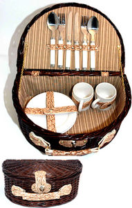 Unbranded Wicker Picnic Basket Hamper Set (4 Person)
