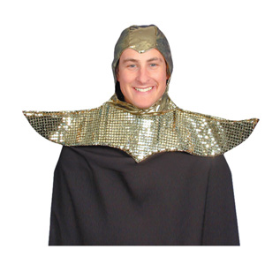 Look a master of magic with such commanding golden shoulders!