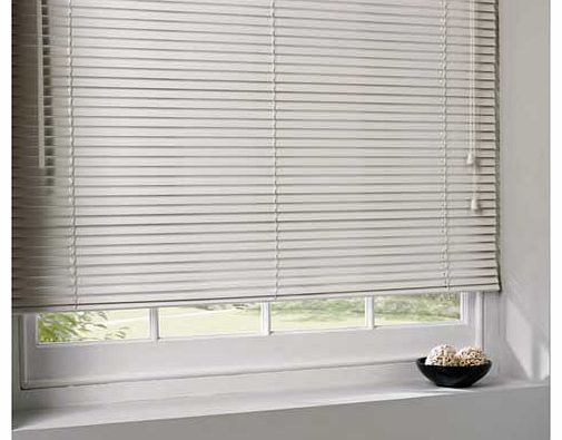 This Wooden 25mm Venetian Blind has a simple yet striking design. Made from wood and finished in white