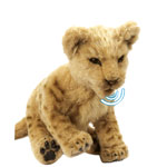 Soft, realistic fur, a high level of interaction and lifelike sounds and actions make the Alive lion