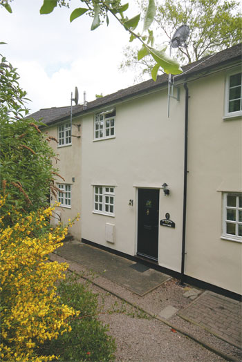 Unbranded Wyewood Cottage