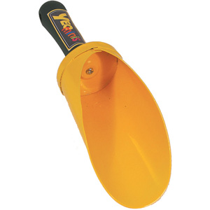Let your children help out in the garden with this mini garden scoop  complete with contoured handle