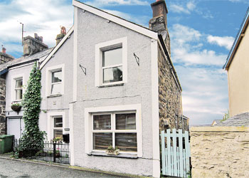 Unbranded Yr Hen Efail