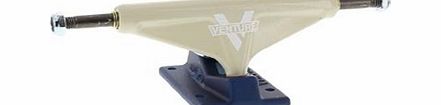 Venture Low 139 Trucks - Siege Creme