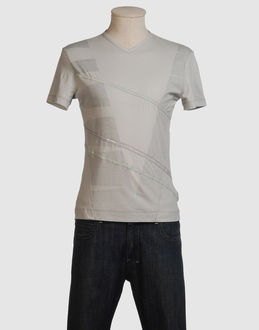 VERSACE JEANS COUTURE TOPWEAR Short sleeve t-shirts MEN on YOOX.COM