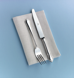 Viners Dubarry Fish knife   The Dubarry pattern clearly shows the influence of the furniture designe