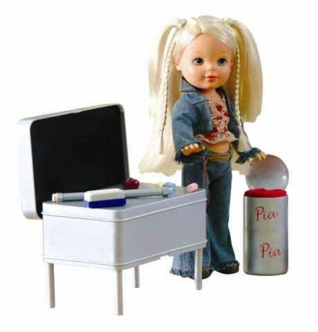 Vivid Imaginations Girl Friendz Back to School