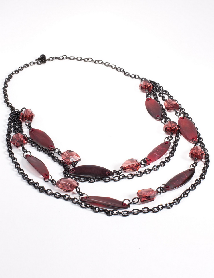 Wall Luxury Essentials Cranberry Necklace