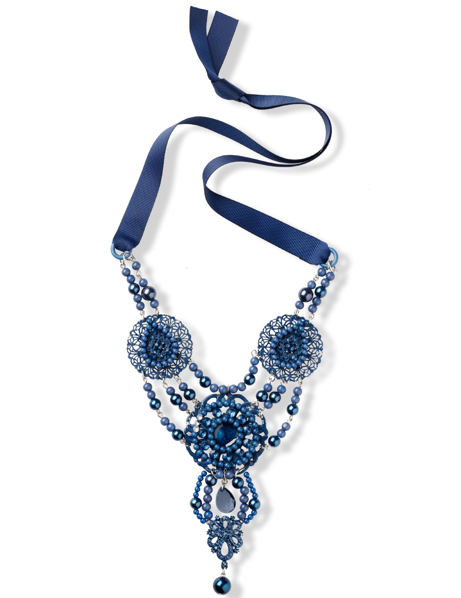 Wall Luxury Essentials Morocco Necklace