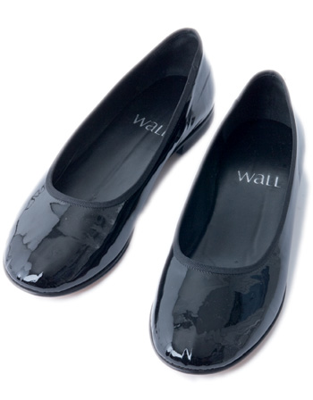 Wall Luxury Essentials Patent Leather Pump