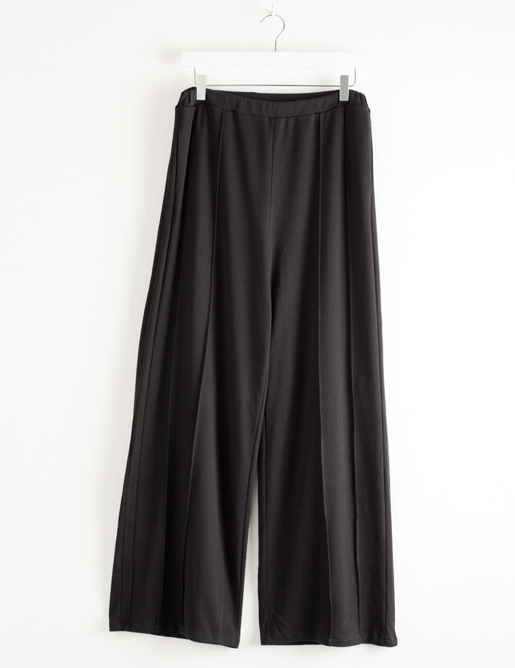 Wall Luxury Essentials Pima Ankle Trousers