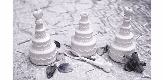Wedding Bubbles 24 White Wedding Cake Bubble Favours - NEW