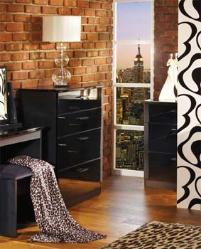 Welcome Furniture Emmeline High Gloss 4 Drawer Chest in Black