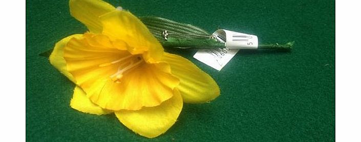 welshsuperstore welsh gifts St Davids Day Traditional Welsh Lady Costume - Daffodil Lapel Badge