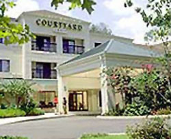 Courtyard by Marriott Westlake