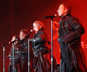 Westlife / Support: The Wanted
