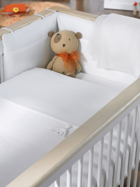 White Gift Luxury Cot and Cot Bed Nursery Bedding Bale